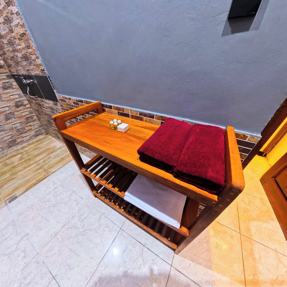 Family Room - Photo 3