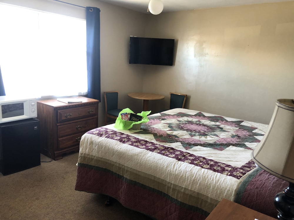 Standard Single Room, 1 King Bed - Photo 18