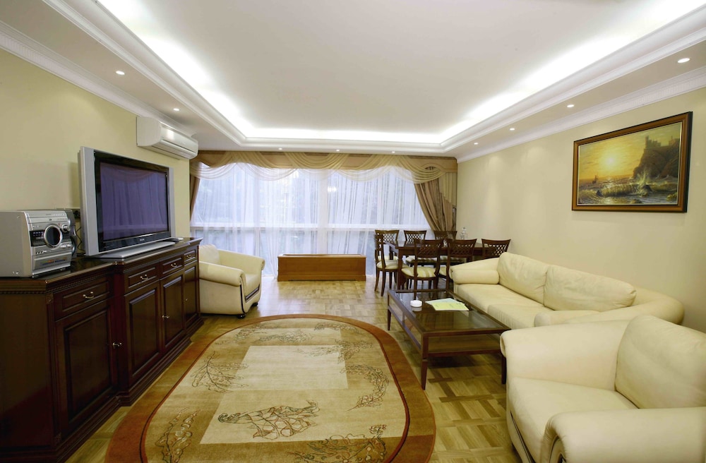 Business Suite photo 2