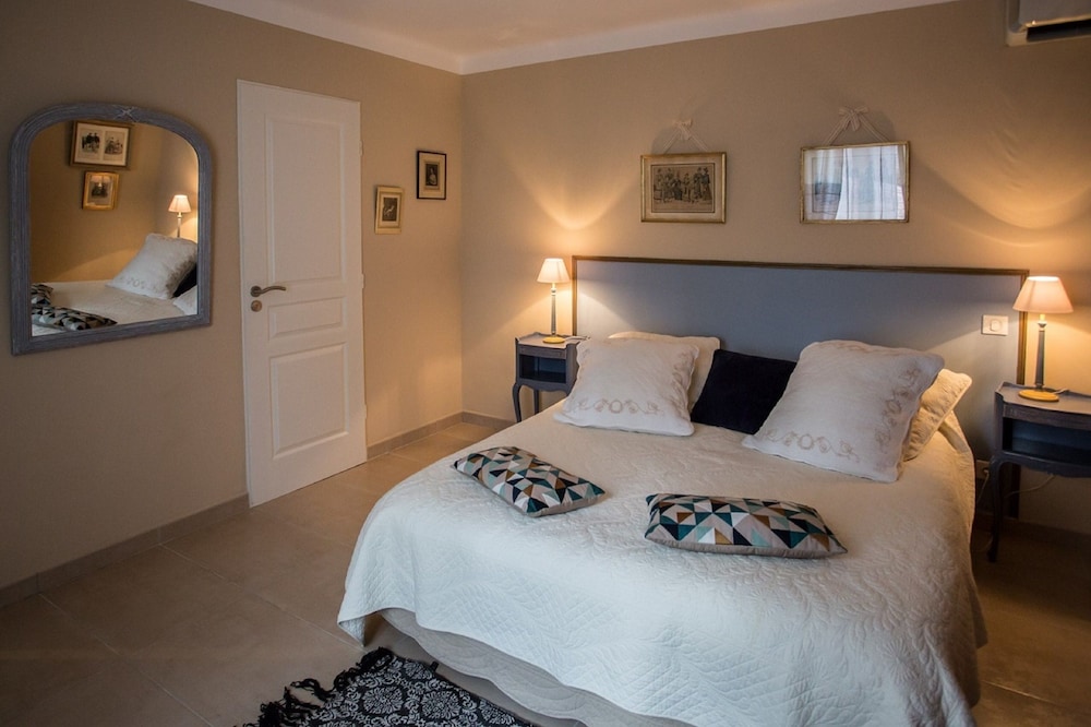 Comfort Room (Fleur d'Oranger) photo 1