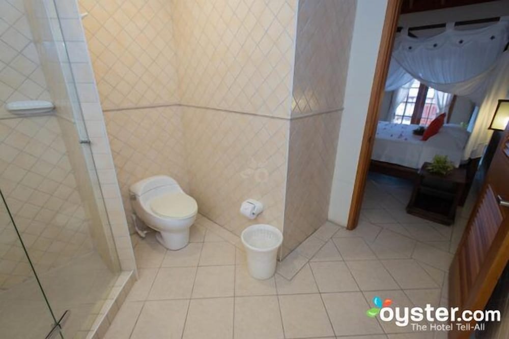 Deluxe Studio, 1 King Bed, Balcony, Sea View