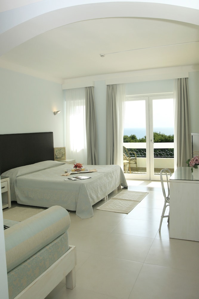 Junior Suite, Sea View - Photo 1