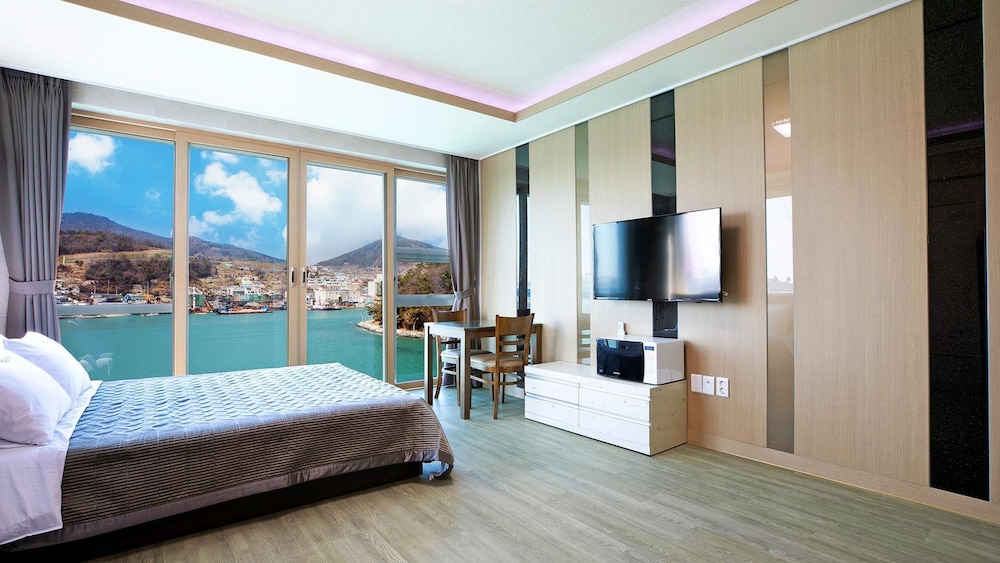 Basic Room, 1 Bedroom (504 Baekdo) photo 1