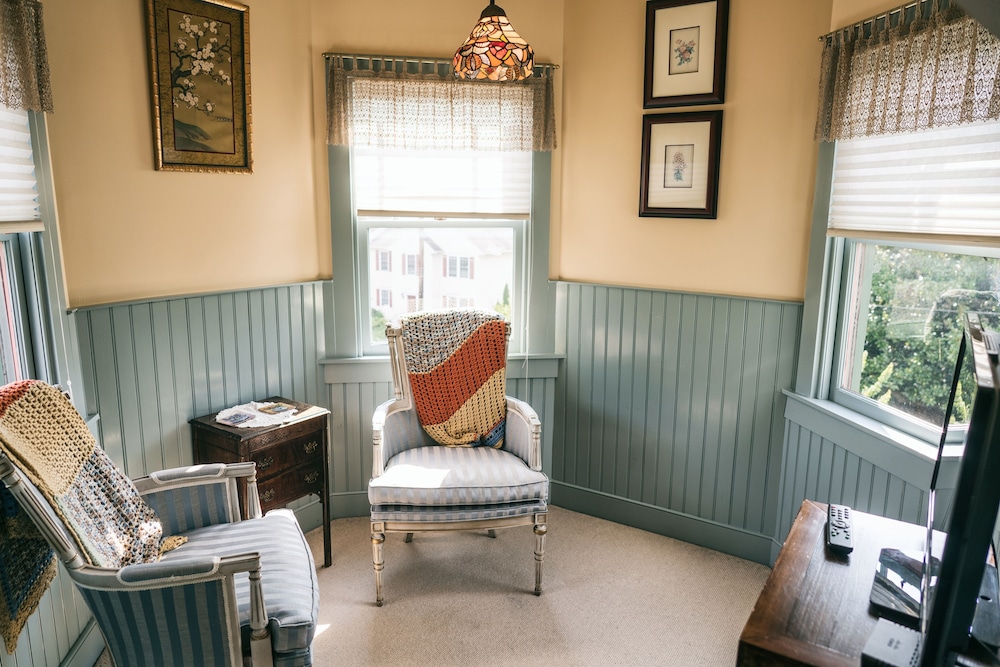 Family Room, 1 Bedroom, Ensuite, Garden View photo 3