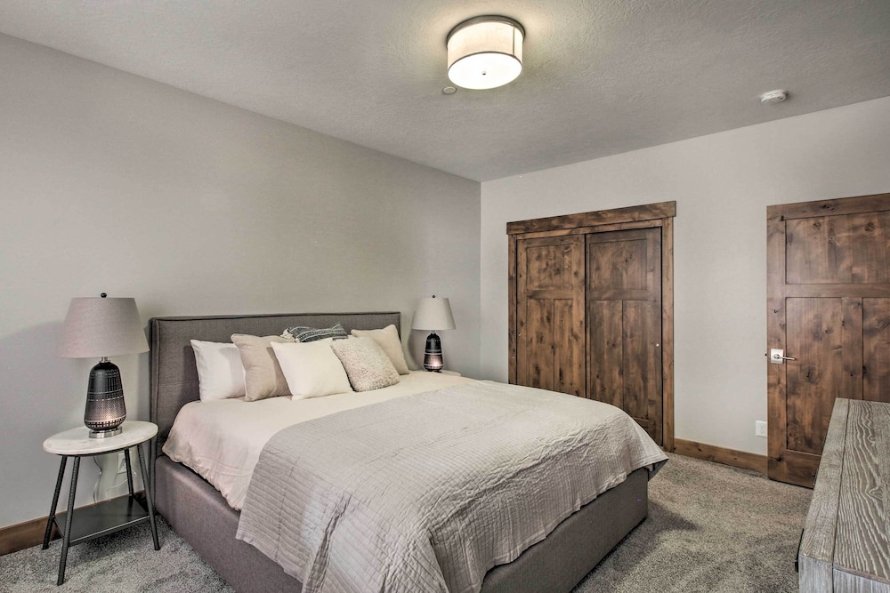 Apartment (4 Bedrooms)