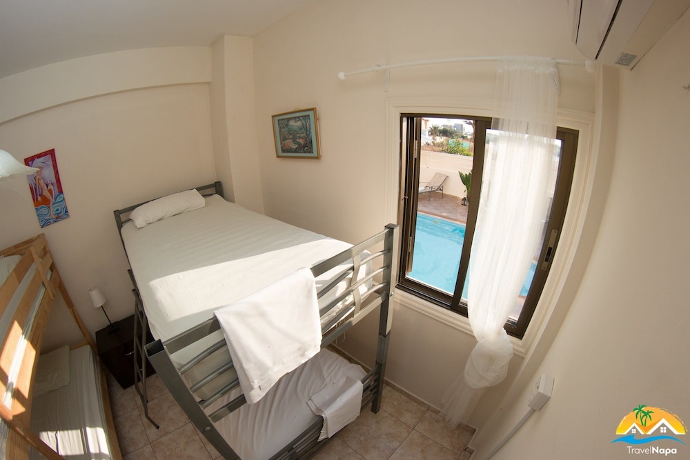 Villa, 3 Bedrooms photo 3
