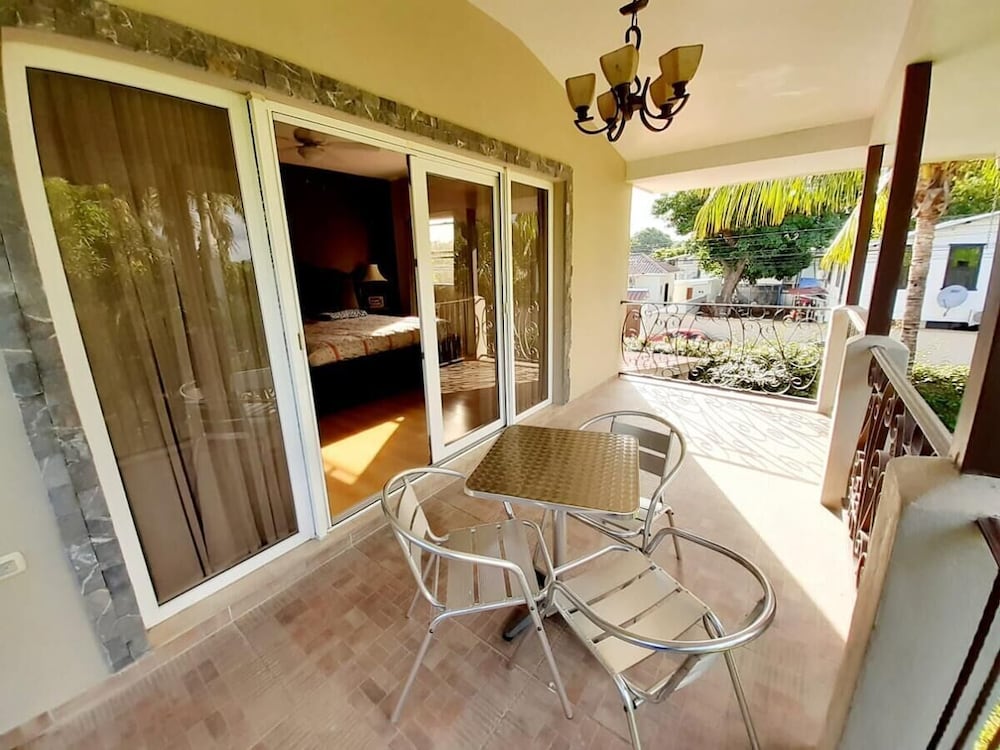 Luxury Room, Balcony, Garden View photo 3