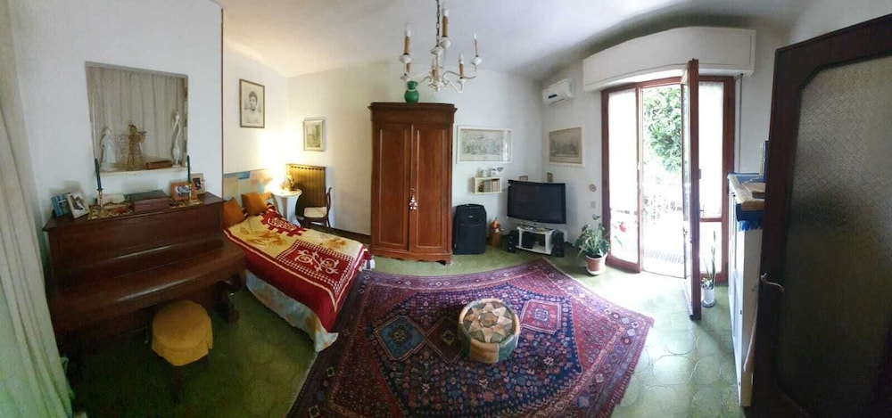Classic House, 2 Bedrooms, Garden View photo 1