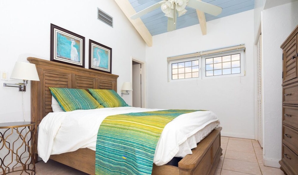 Townhome, 2 Bedrooms photo 2