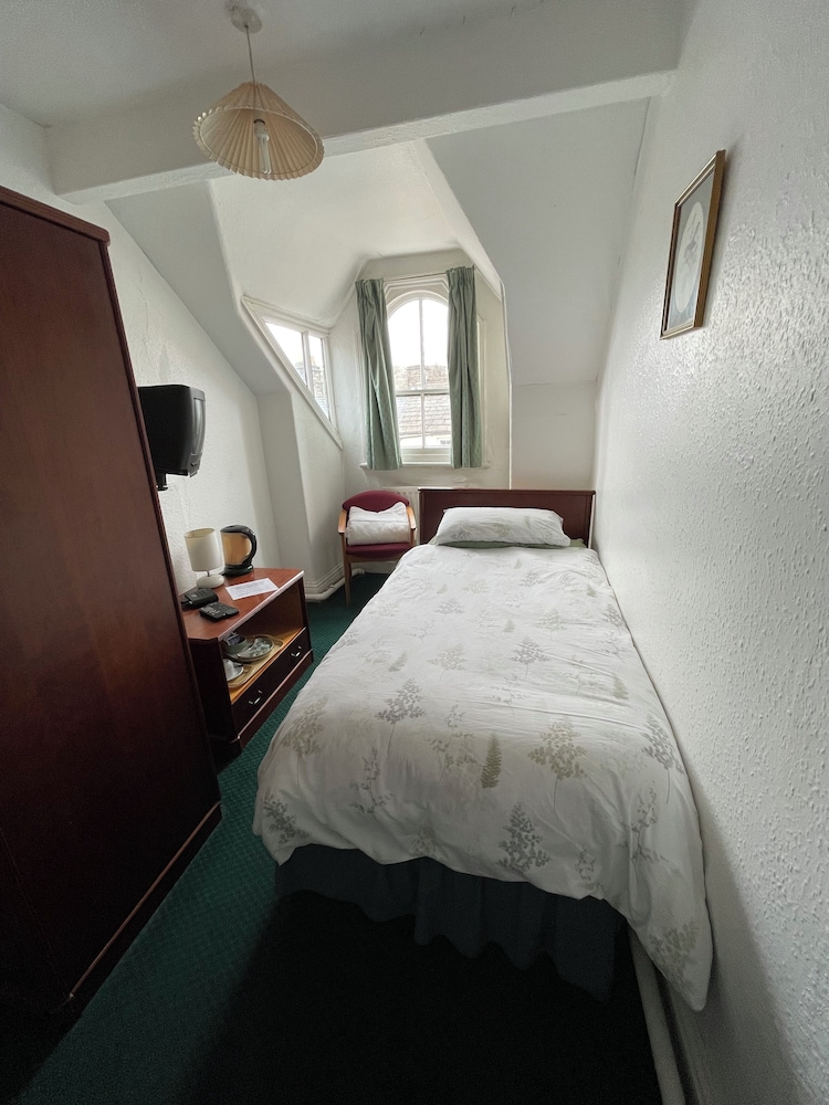 Single Room, Hill View photo 1