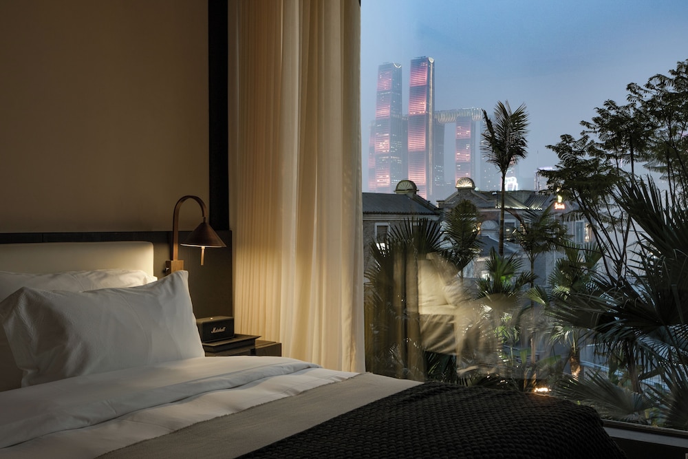 Elite Suite, Patio, River View