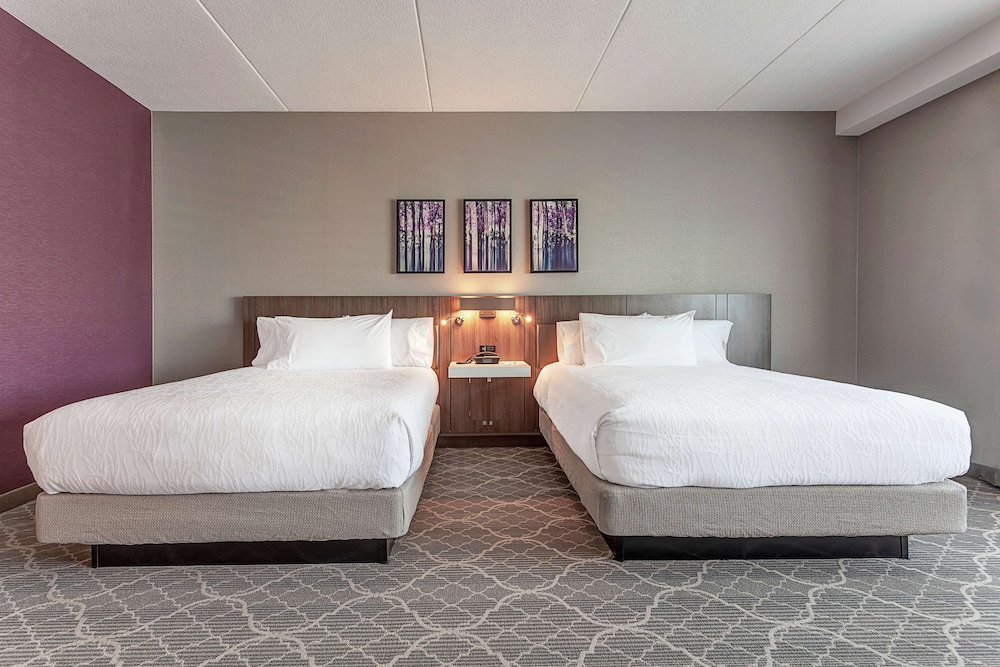 Suite, 2 Queen Beds, Accessible (Mobility & Hearing, Roll-in Shower)