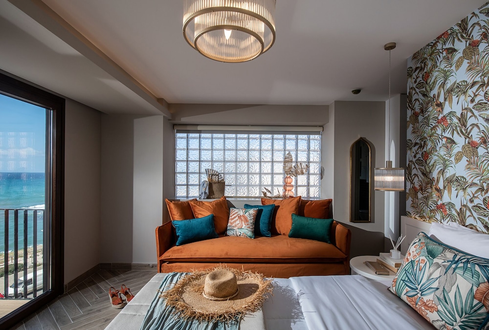 Luxury Studio Suite photo 3