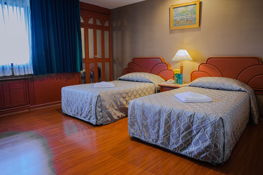 Superior Suite, City View photo 3