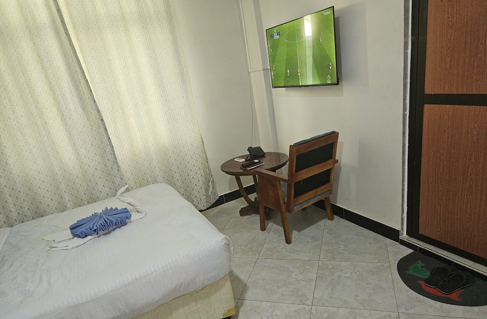 Deluxe Single Room