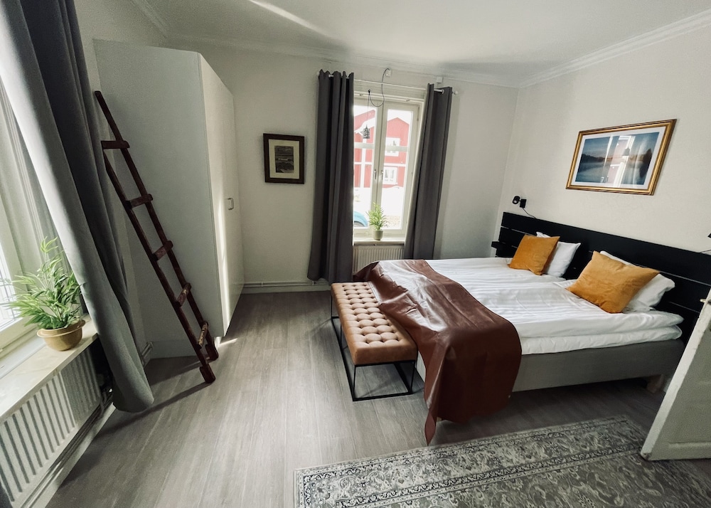 Apartment photo 1