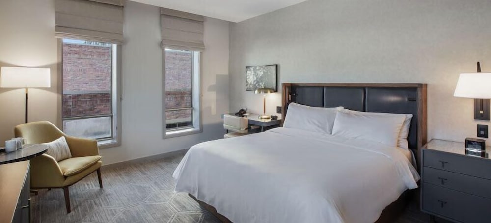 Premier Single Room photo 2