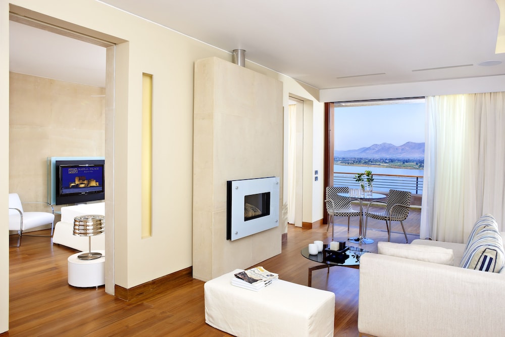 Luxury Villa, Jetted Tub, Sea View