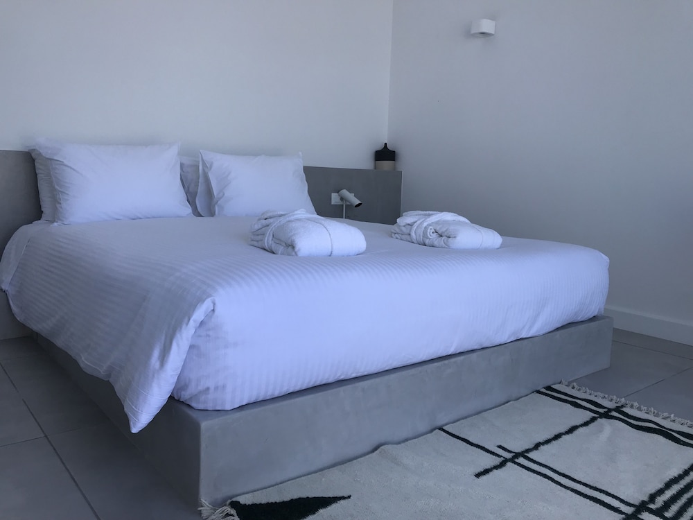 Suite, Pool View (Caldera View) - Photo 13