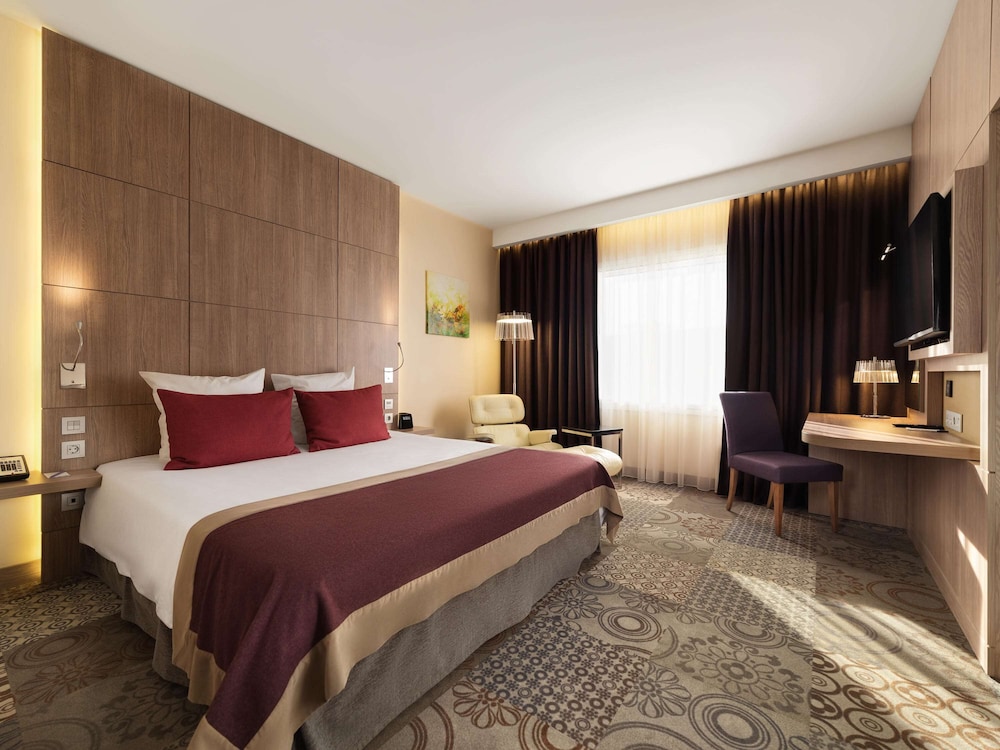 Comfort Suite, 1 Double Bed (with two spacious comfortable rooms)