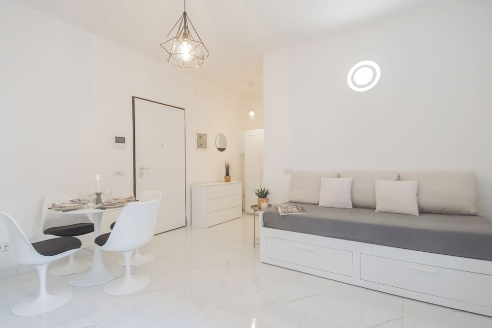 Apartment (1 Bedroom)