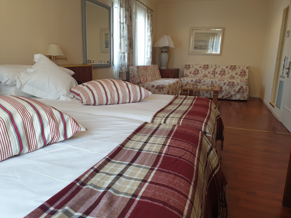 Economy Quadruple Room