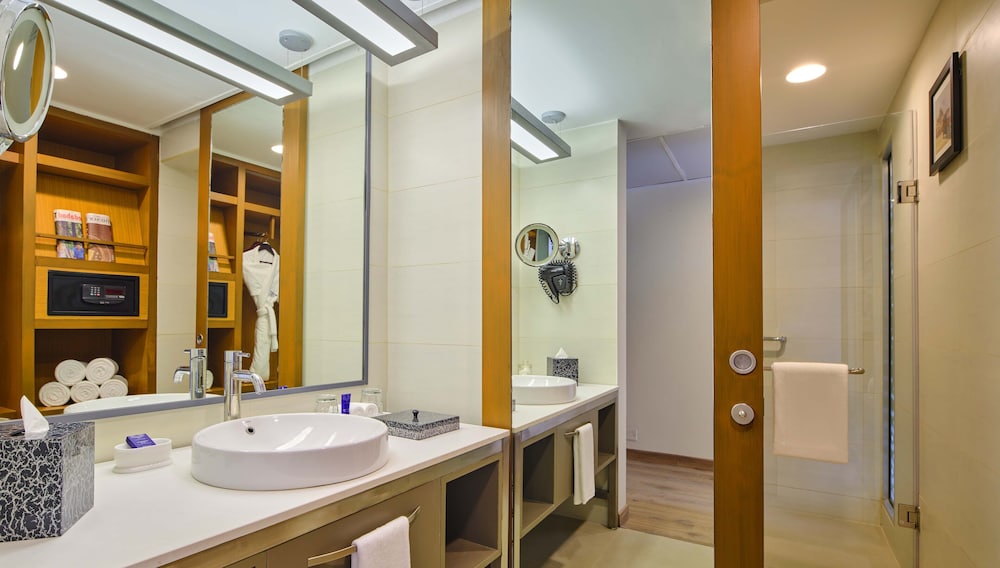 Suite, 1 Bedroom (Vivanta) photo 3