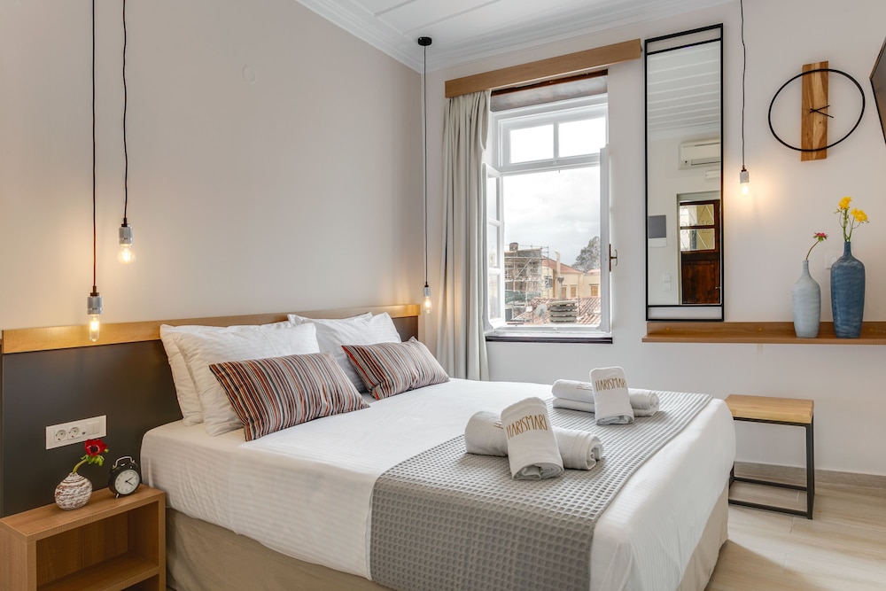 Economy Double Room, 1 Queen Bed, City View photo 1