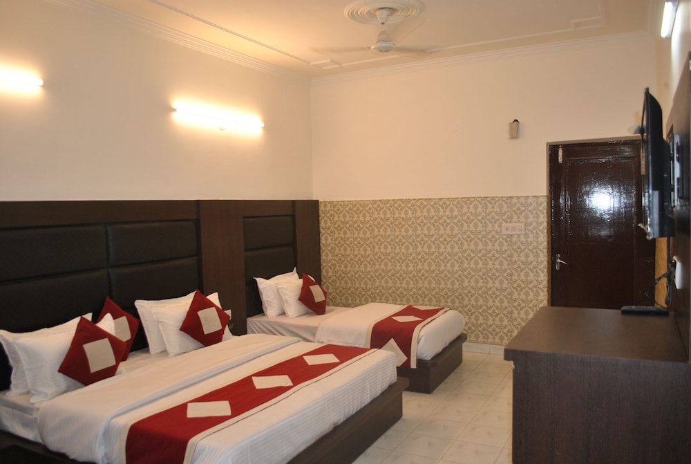 Superior Triple Room photo 3