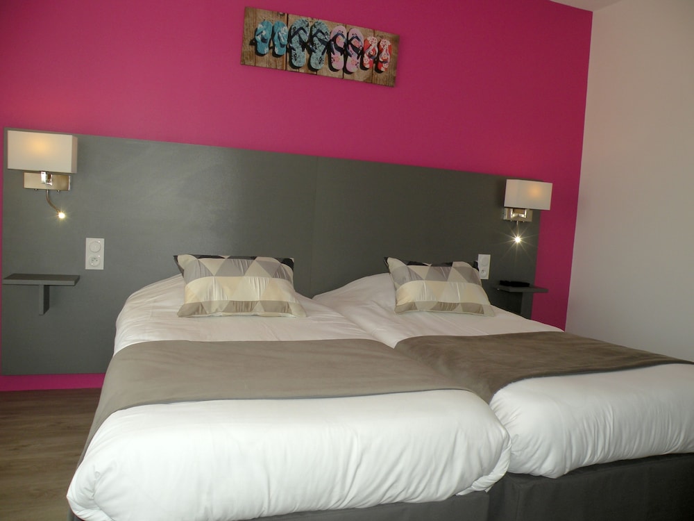 Superior Twin Room, Balcony - Photo 1