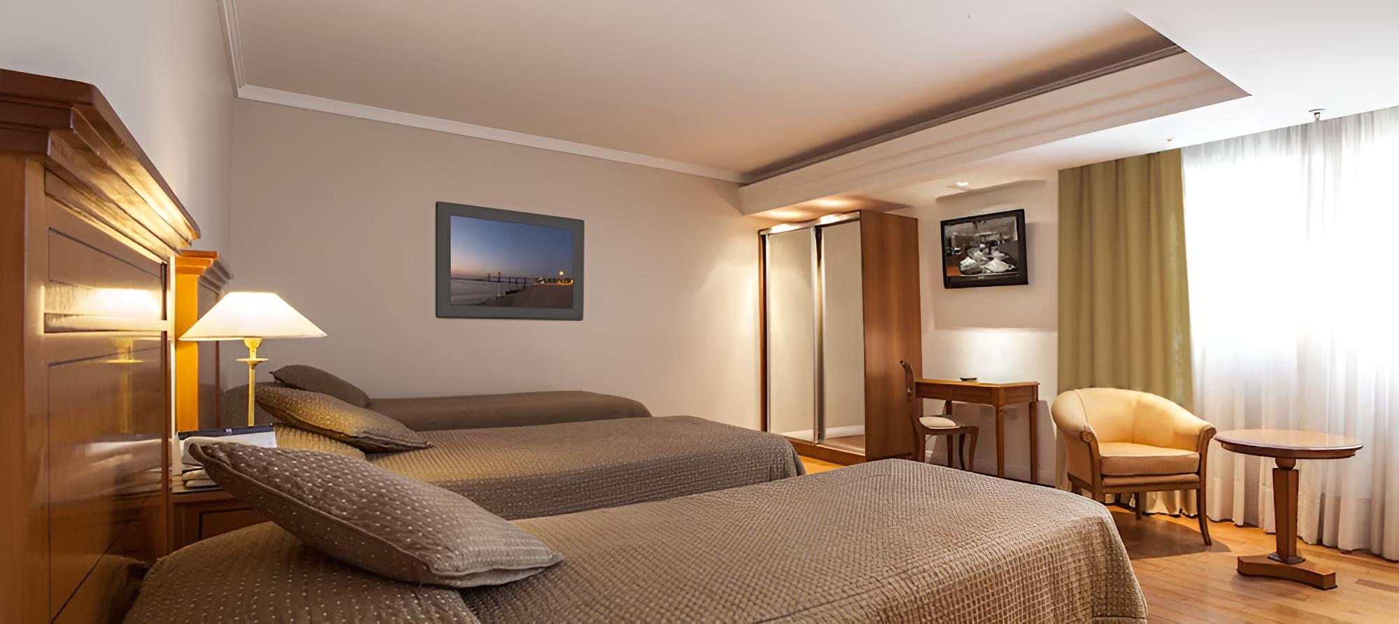 Triple Room, 3 Twin Beds photo 1
