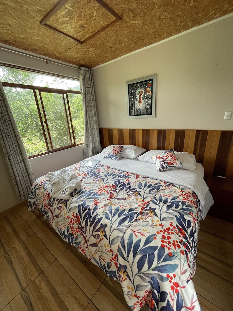 Traditional Cabin photo 1