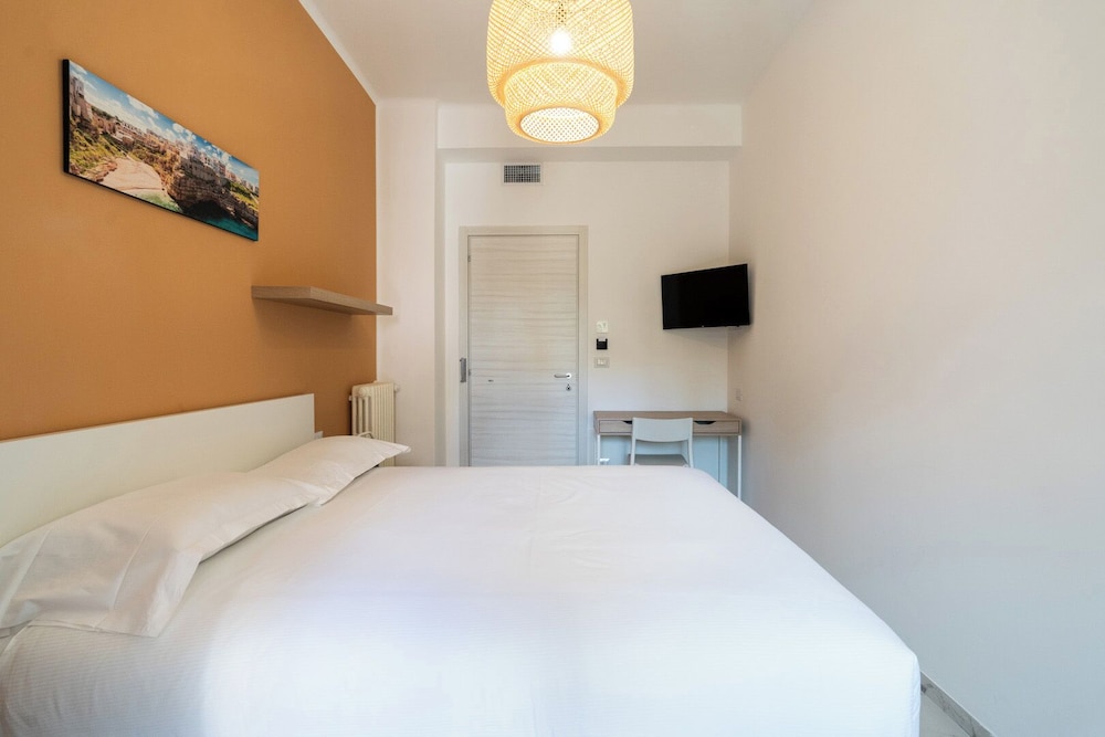 Basic Room, City View