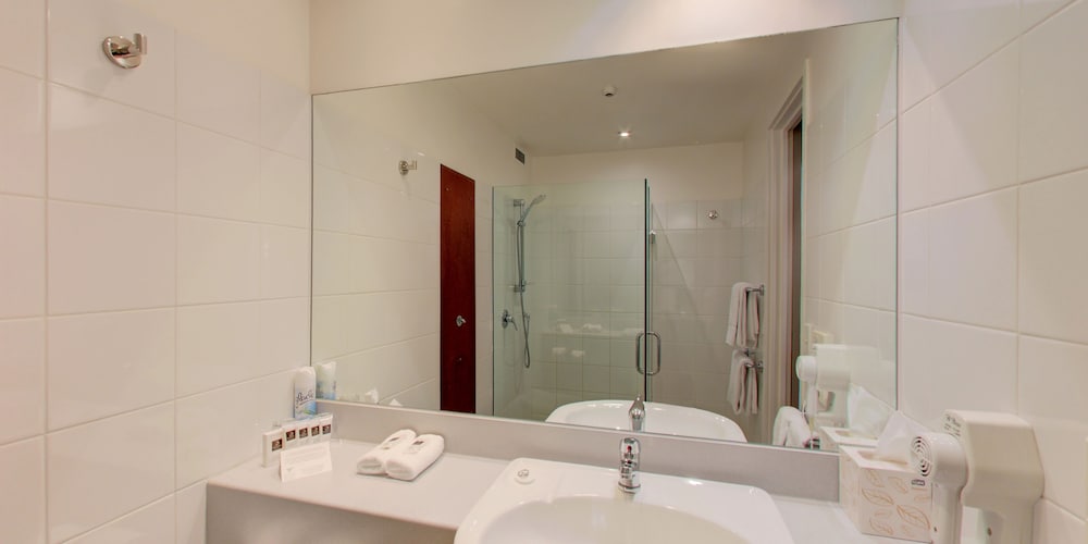 Standard Twin Room - Photo 4