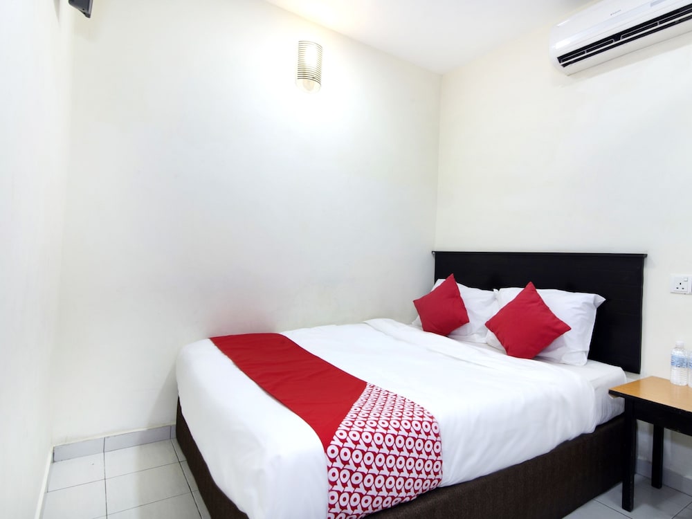 Standard Double Room, 1 Queen Bed