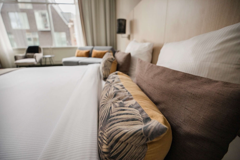 Superior Room, 1 King Bed, Non Smoking - Photo 2