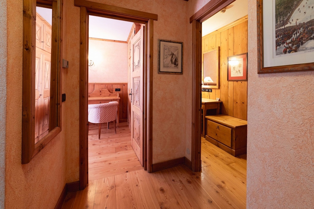 Traditional Double Room Single Use, Garden View photo 3