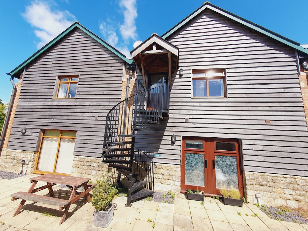 Deluxe Loft, 2 Bedrooms, Pool Access, Garden View photo 1