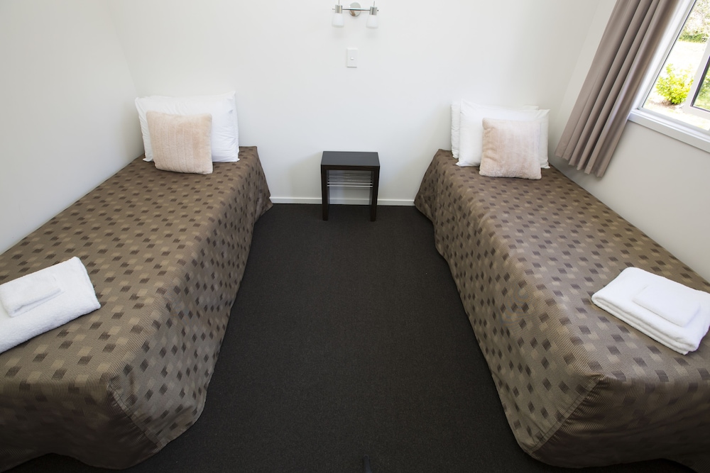 Chalet, 2 Bedrooms, Courtyard Area photo 1