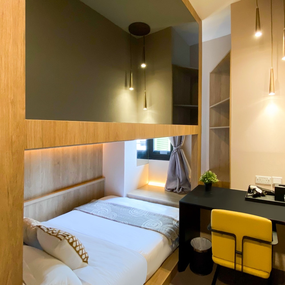 Cabin M, Window, Private Bathroom