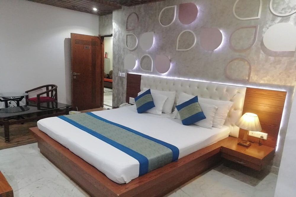 Luxury Room