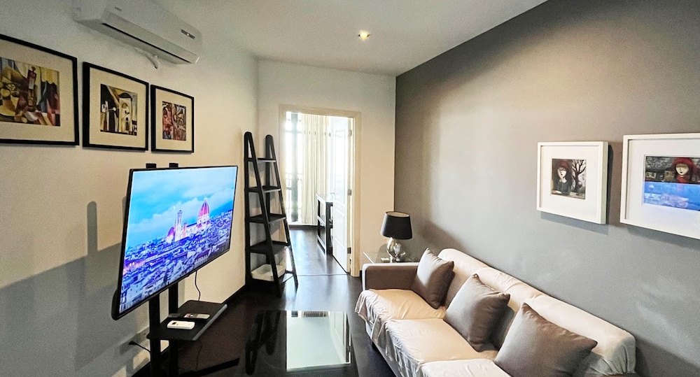 Deluxe Apartment, 1 Bedroom, Balcony, City View