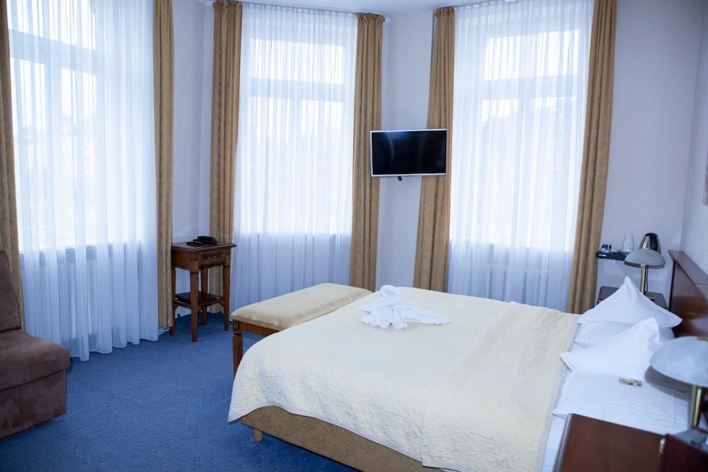 Double Room - Photo 7