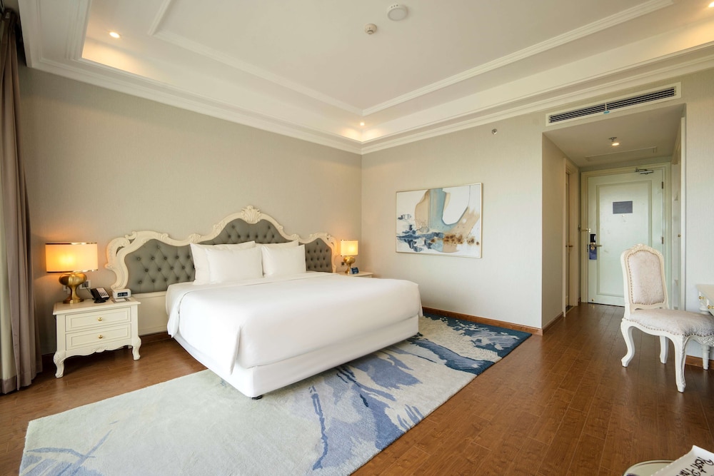 Deluxe Room, Mountain View photo 2