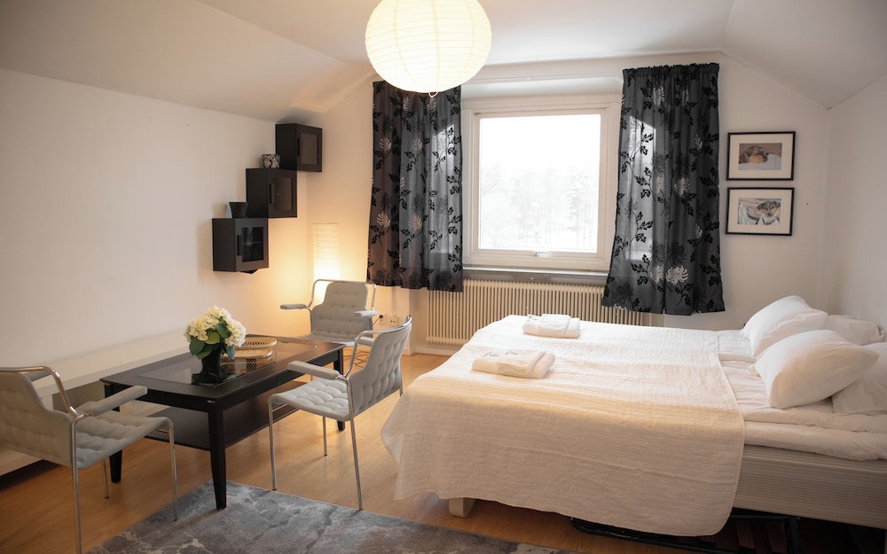 Family Apartment, Garden View