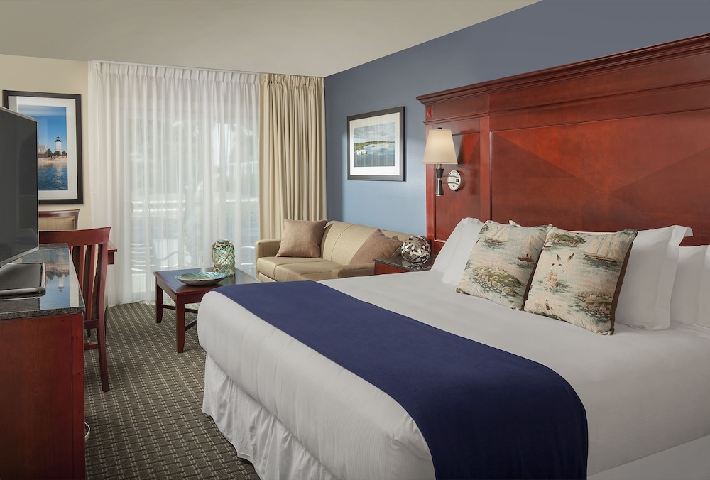 Deluxe Room, Partial Ocean View photo 1