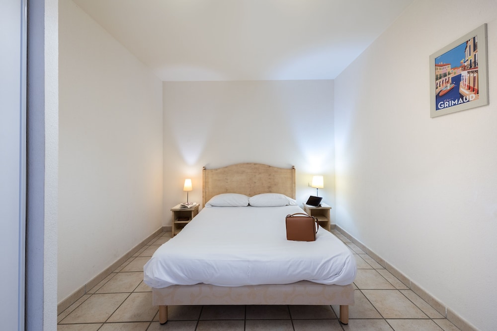 2 Rooms 4