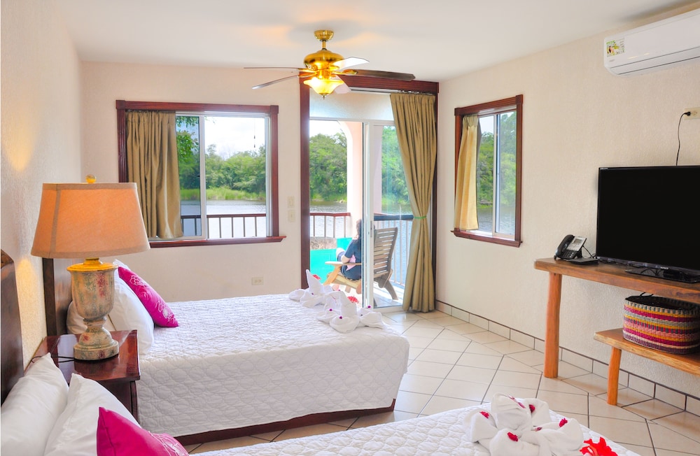 Premium Room, 2 Queen Beds, River View photo 1
