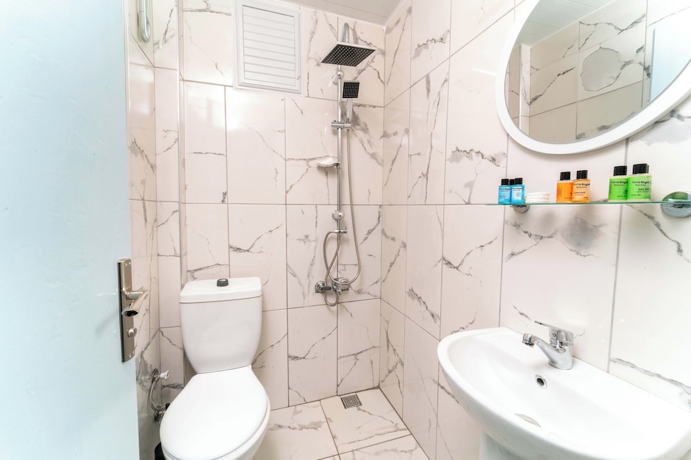 Standard Room - Photo 26