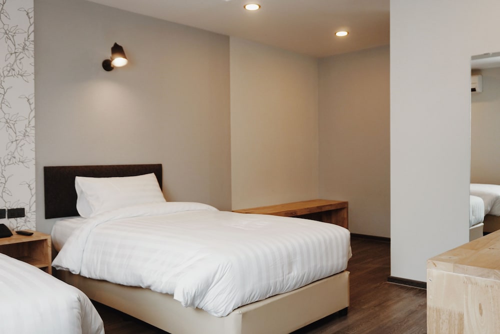 Superior Room, Non Smoking - Photo 2